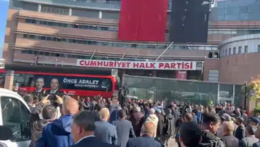 Kılıçdaroğlu ve Özel heyetleri 14.00'te görüşecek