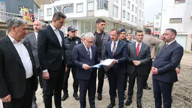 Vali Şimşek İmranlı’daki Kapalı Pazar Yeri Projesini İnceledi