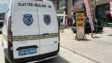 Konya'da Kafeye Silahlı Saldırı: Polis ile Şüpheli Arasında Kovalamaca!