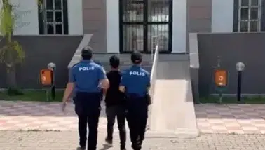Sivas'ta Hırsızlık Firarisi Kıskıvrak Yakalandı: Cezaevine Gönderildi