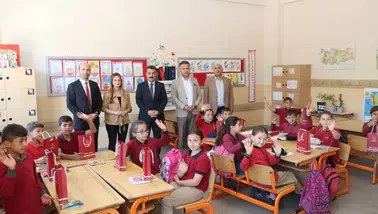 Sivas İl Millî Eğitim Müdürü Fatih Erdoğan Olukman Köyü’nde Okul Ziyaretinde Bulundu