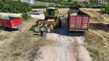 Jandarma Tarlaya İndi! Hasat Yapan Çiftçilere Hayati "Tanker" Uyarısı