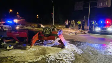 Tokat-Sivas Yolunda Tır ile Tofaş Çarpıştı: