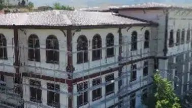 Milletvekili Rukiye Genç Toy, Divriği Hükümet Konağı İnşaatında İncelemelerde Bulundu