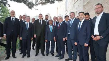 Sivas'ta Tarihi Eserlere Yakın İnceleme: Bakan Çiftçi Restorasyon Çalışmalarını Yerinde İnceledi