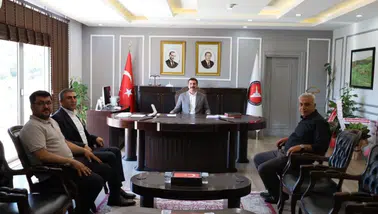 Koyulhisar'da Kaymakamlığa Tebrik Ziyareti Gerçekleştirildi