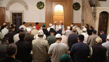 Sivas'ta Tarihi Cami Hıncahınç Doldu! 30 Haftalık Programda Muazzam...