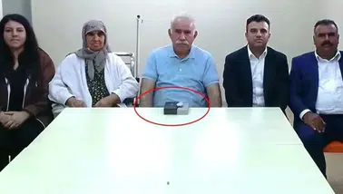 Öcalan'ın aile ziyareti fotoğrafı 10 ay sonra ortaya çıktı masadaki kutu
