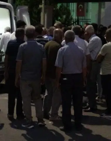 İş Adamı Evinde Ölü Bulundu