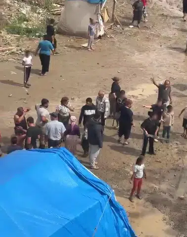 Aksu Mahallesi'nde Kavga Alarmı: Polis Ekipleri Müdahale Ederek Güvenlik Önlemlerini Artırdı