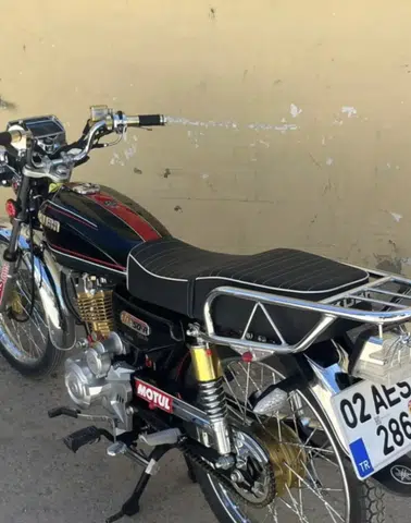 Adıyaman'da Park Halindeki Motosiklet Sır Olup Uçtu: Polis Ekipleri Alarmda