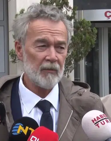 Kurtlar Vadisi'nin Kaşifoğlu'ndan Adliyede Çarpıcı Çıkış