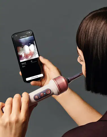 Dyson CameraJet diş aralarını kamera ile temizliyor