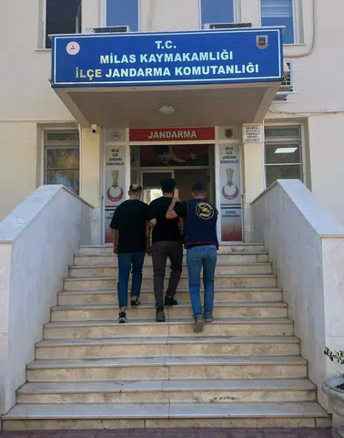Muğla'da Jandarmadan Dev Operasyon Denetimi: 101 Aranan Şahıs Yakalandı!