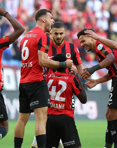 Gençlerbirliği Son Dakikada Yıkıldı: Kasımpaşa 2-1 Kazandı