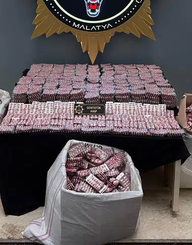 Malatya’da Uyuşturucu Satıcılarına Dev Operasyon: 10 Şüpheli Tutuklandı!