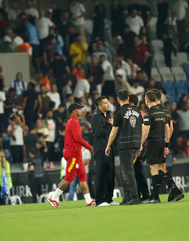 Nuri Şahin’den Maç Sonu Tepkisi: Kırmızı Kart Gördü