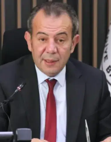 Tutuklu Tanju Özcan duruşmada baygınlık geçirdi