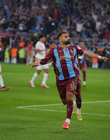 Trabzonspor Galatasaray Maçında Mohamed Salah Şovu: Tarihe Geçti