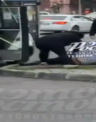 Küçük Kıza Taciz İddiası Sonrası Sokak Ortasında Kavga Çıktı!
