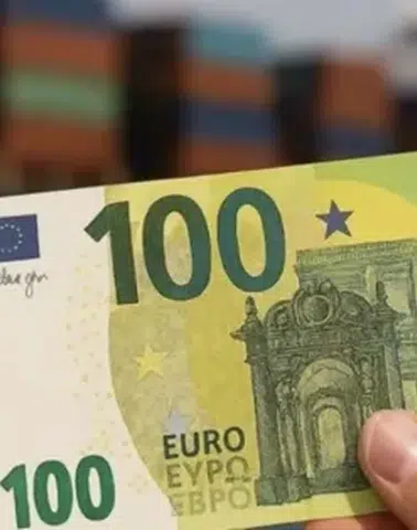 Dolar ve Euro Haftanın Son İşlem Gününe Yükselişle Başladı