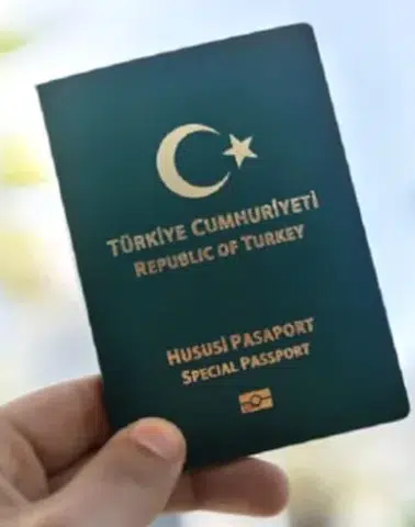 Gazetecilere Yeşil Pasaport Teklifi TBMM’de