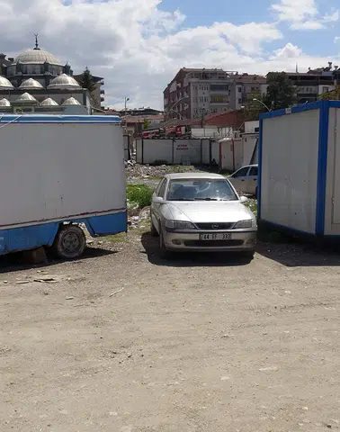 Üzücü Olay: Konteynerden Düştü, Hastanede Hayatını Kaybetti