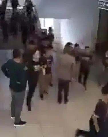 Deprem Anında Görme Engelli Öğrencilere Kahraman Tahliye