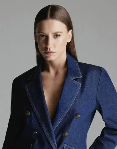 Serenay Sarıkaya gözaltına alındı