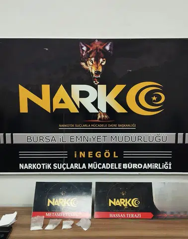 İnegöl'de Narkotik Takibi: Uyuşturucu Taciri Kovalamacayla Yakalandı