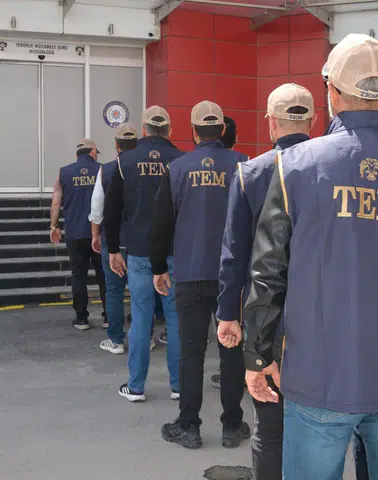 FETÖ'nün Emniyet Mahrem Yapılanmasına Darbe: 16 İlde Eş Zamanlı Baskın
