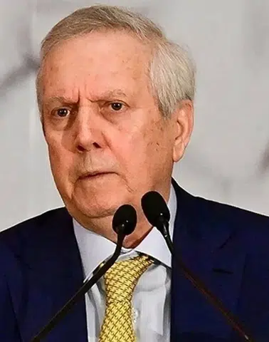Fenerbahçe'de bir isim adaylıktan çekildi: Aziz Yıldırım'ı destekleyeceğim