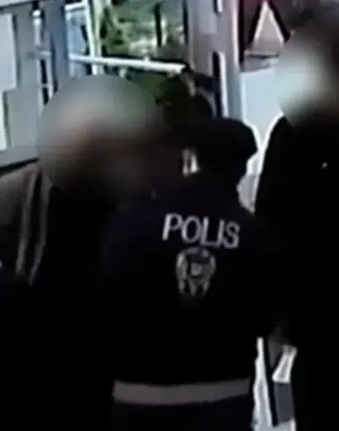 Ehliyet Sınavında Kameralı Kopya Düzeneği Operasyonu