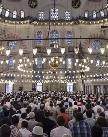 Diyanet açıkladı: İl il bayram namazı saatleri