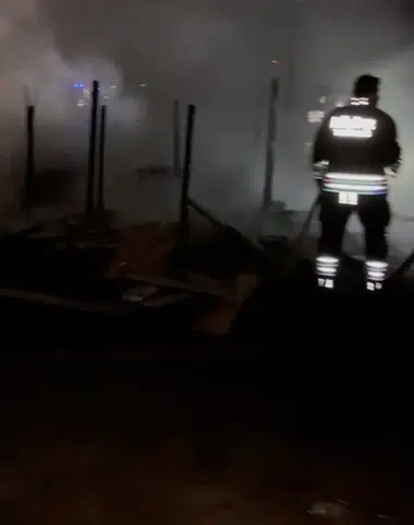 Her Şey Bir Kıvılcımla Başladı! Mahalleli Sokağa Döküldü, İtfaiye Zamana Karşı Yarıştı!