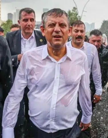 Özgür Özel'in kuracağı partinin adı ve logosu paylaşıldı