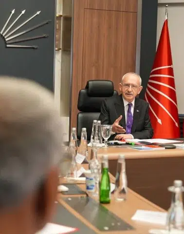 CHP'de kritik gün: Yeni ihraçlar masada