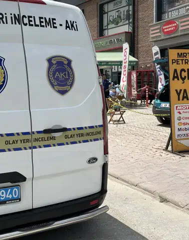 Konya'da Kafeye Silahlı Saldırı: Polis ile Şüpheli Arasında Kovalamaca!