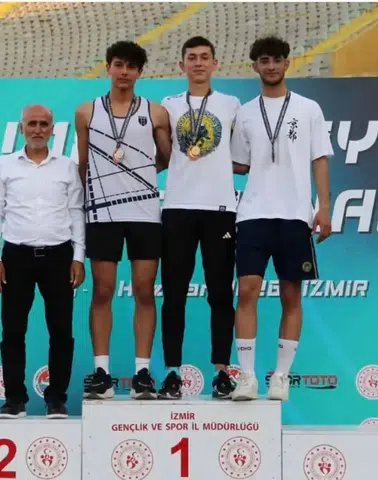 Pistten Çifte Müjde Geldi! Sivaslı Sporcular İzmir’de Tarih Yazdı!
