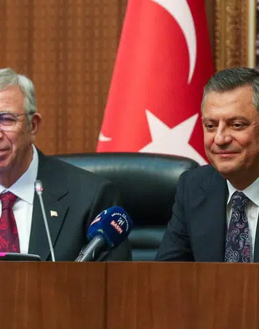 CHP kulislerini karıştıran Yavaş çıkışı! Özgür Özel bir ay bekleyin dedi