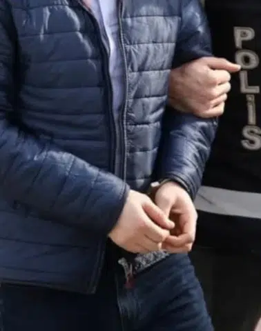Seferihisar Belediyesi'ne rüşvet operasyonu: Başkan yardımcısı dahil 6 gözaltı