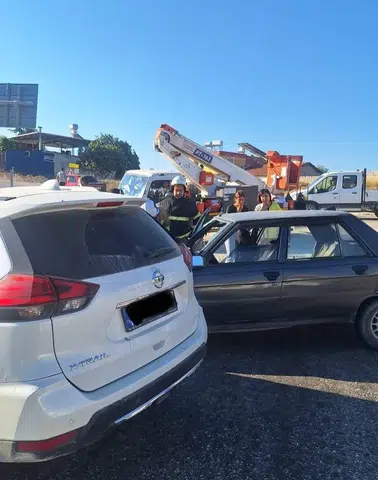 Sofular Mahallesi'nde Can Pazarı! İki Otomobil Çarpıştı, Ekipler Seferber Oldu!