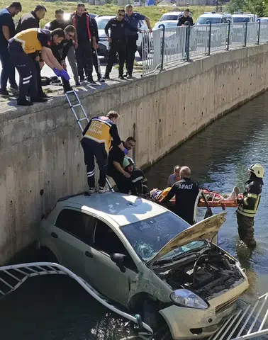 Sulama Kanalına Düşen Otomobilde Can Pazarı Yaşandı!