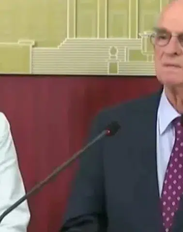 70 yıldır CHP üyesi olan Önder Sav partisinden istifa etti