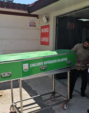 Şanlıurfa'da Boş Arazide Korkunç Keşif! Battaniyeyi Açan Ekipler...