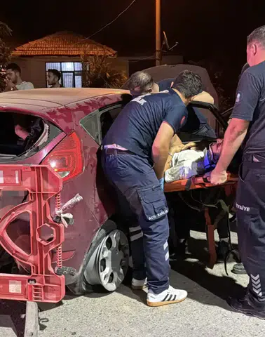 Antalya'da Gece Yarısı Dehşeti! Takla Atan Araçtan Can Pazarı Çıktı...