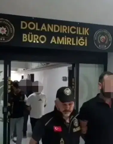 İzmir'de Yetkili Servis Oyunu Bozuldu! İnternetten Tuzak Kurmuşlar...