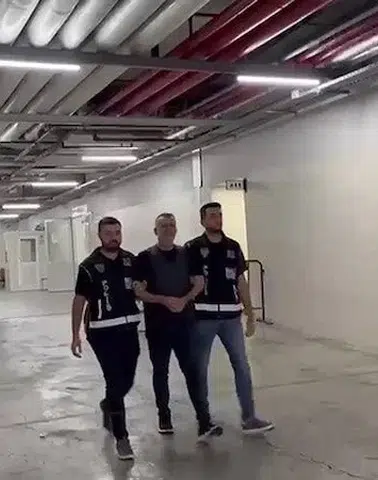 Haluk Levent'in elleri kelepçeli görüntüsü ortaya çıktı