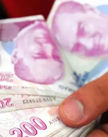 Bakan duyurdu! Zamlı maaşlar hesaplara yatmaya başladı