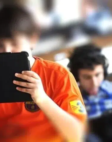 Ekran bağımlılığına karşı yeni segment telefon önerisi